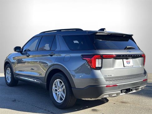 New 2025 Ford Explorer Active w/ Active Comfort Package image 24