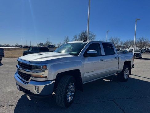 Used 2017 Chevrolet Silverado 1500 LT w/ All Star Edition image 3