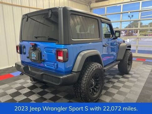 Used 2023 Jeep Wrangler Sport AWD/4WD image 3
