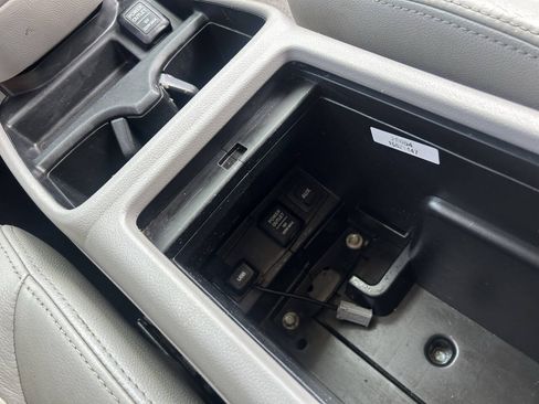 Used 2012 Honda CR-V LX image 31