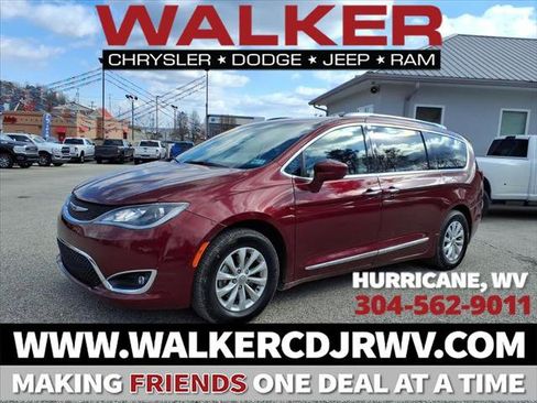 Certified 2019 Chrysler Pacifica Touring-L image 1