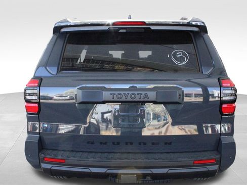 New 2026 Toyota 4Runner 4WD image 14