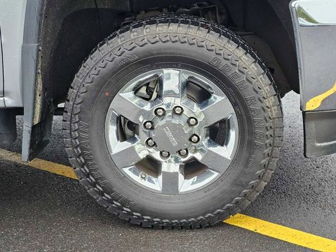 Used 2015 GMC Sierra 3500 SLT w/ Duramax Plus Package image 9