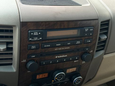 Used 2008 Nissan Titan LE image 16