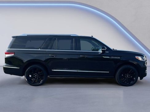 Used 2024 Lincoln Navigator L Reserve w/ Equipment Group 201A AWD/4WD image 7