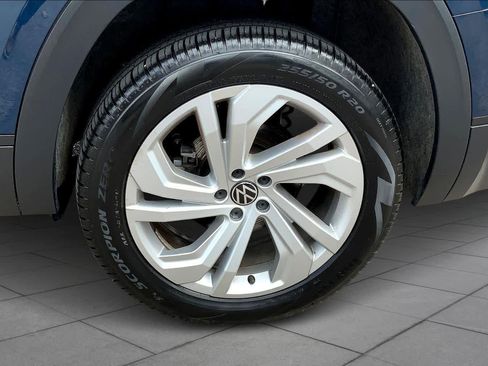 Used 2023 Volkswagen Atlas SE w/ Panoramic Sunroof Package AWD/4WD image 11
