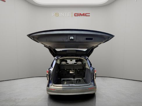 Used 2022 Toyota Sienna LE image 24