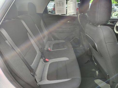 Used 2023 Chevrolet TrailBlazer LT w/ Convenience Package AWD/4WD image 18