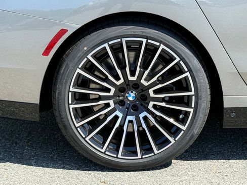 New 2026 BMW 760i xDrive AWD/4WD image 18
