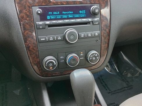 Used 2014 Chevrolet Impala Limited LS FWD image 13