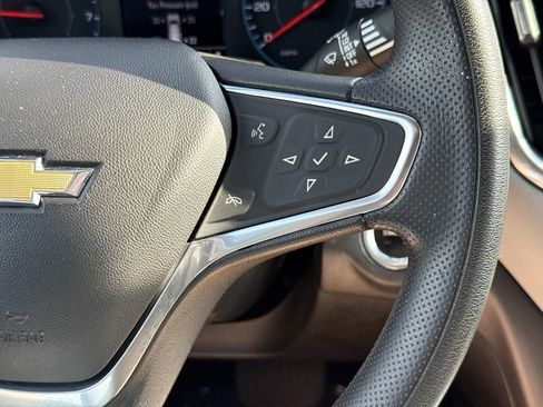 Used 2020 Chevrolet Equinox LS FWD image 9