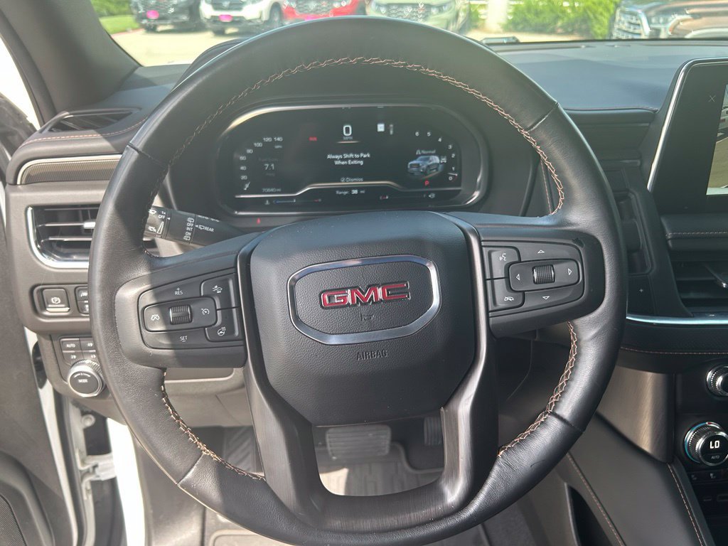 Used 2023 GMC Yukon AT4 AWD/4WD image 24
