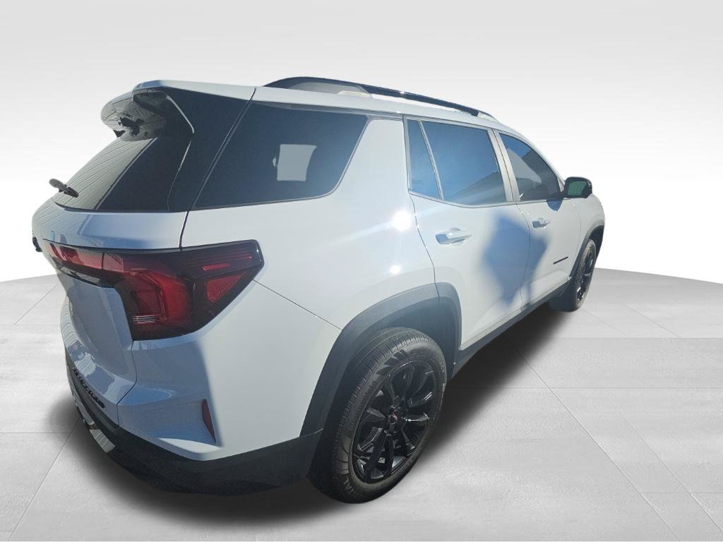 Used 2025 GMC Terrain Elevation w/ Elevation Premium Package AWD/4WD image 5