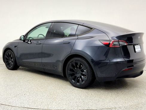 Used 2025 Tesla Model Y Long Range image 7