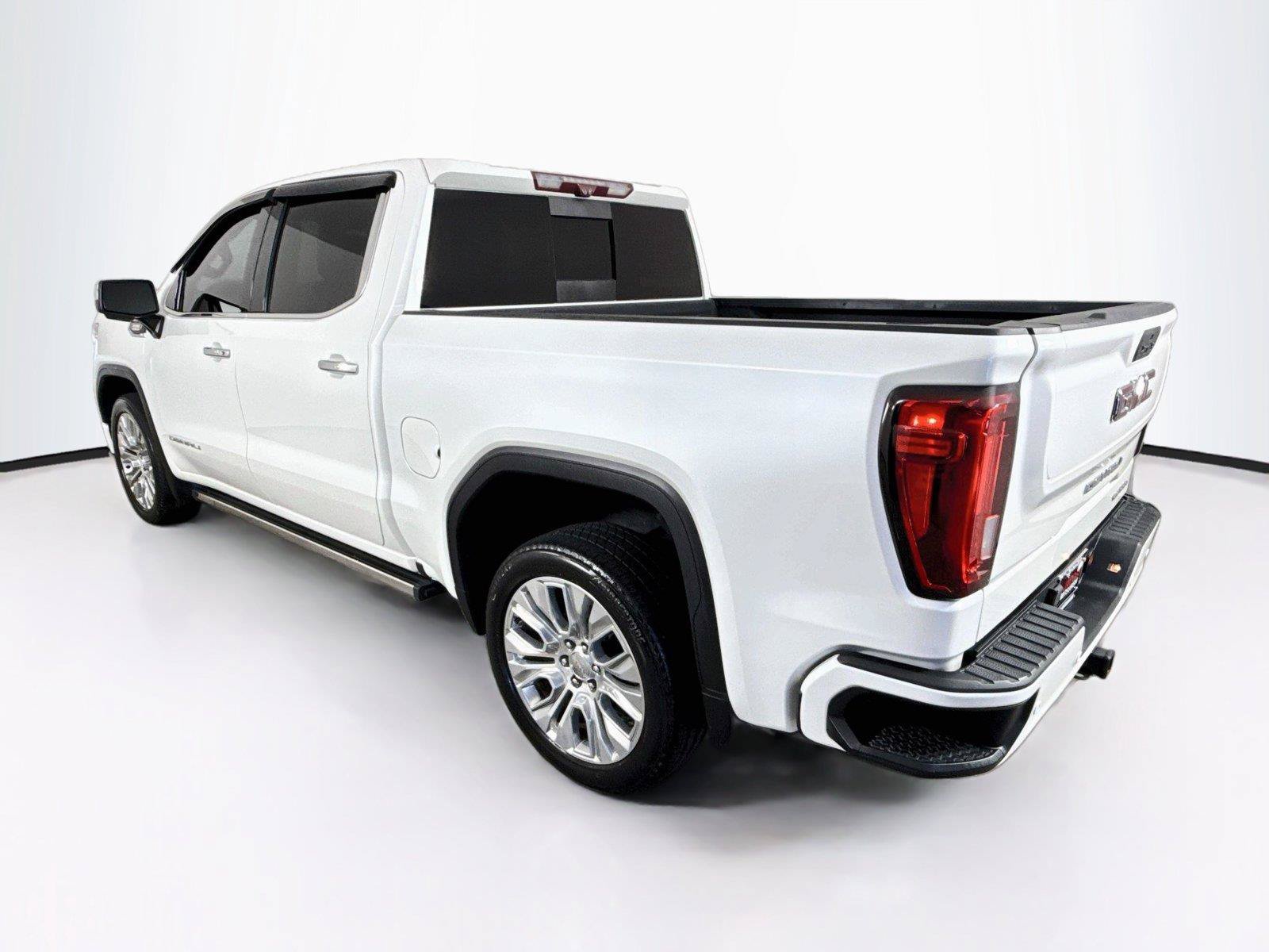 Used 2021 GMC Sierra 1500 Denali w/ Denali Ultimate Package AWD/4WD image 3