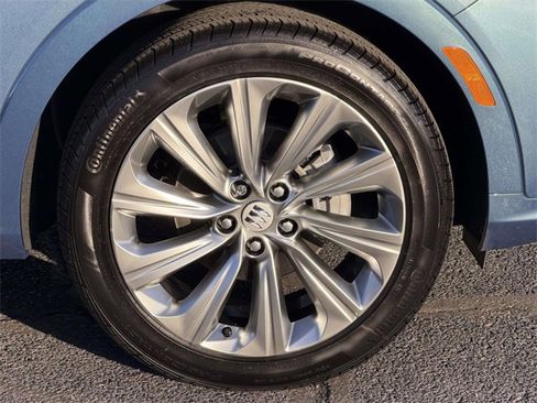Used 2025 Buick Envista Avenir image 5