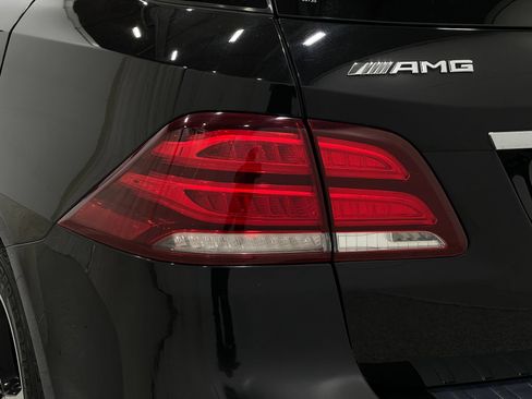 Used 2018 Mercedes-Benz GLE 43 AMG 4MATIC image 35