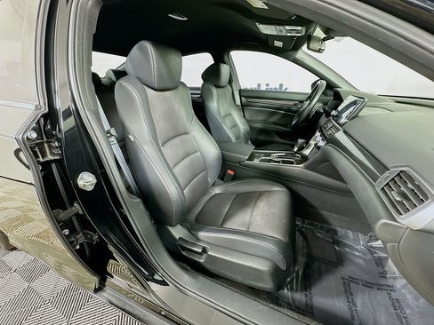 Used 2018 Honda Accord Sport image 30