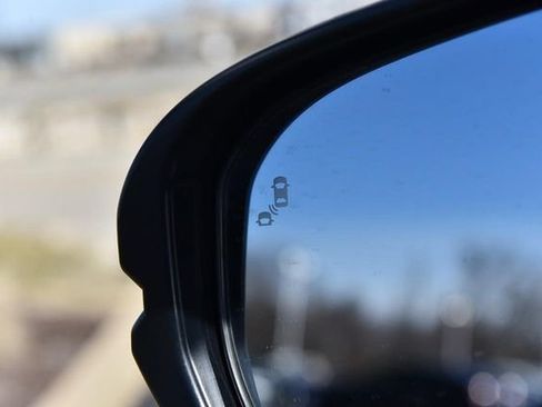 Used 2025 Honda CR-V EX-L image 10