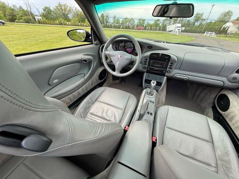 Used 2002 Porsche 911 Targa RWD image 20