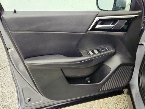 Used 2023 Mitsubishi Outlander SE AWD/4WD image 10