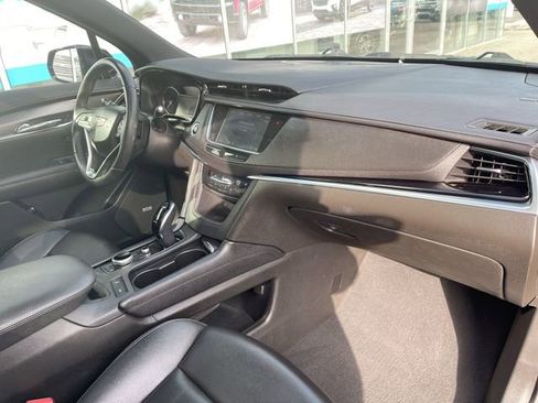 Certified 2023 Cadillac XT6 Luxury image 29