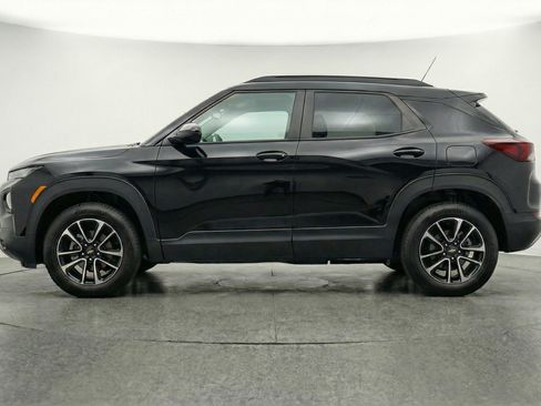 Used 2025 Chevrolet TrailBlazer LT image 5