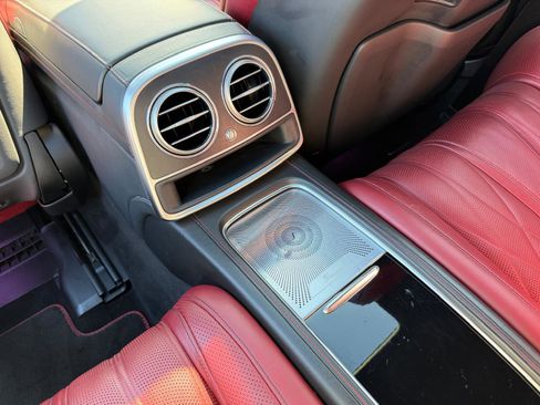 Used 2015 Mercedes-Benz S 63 AMG 4MATIC Coupe image 56