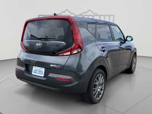 Used 2021 Kia Soul S FWD image 10