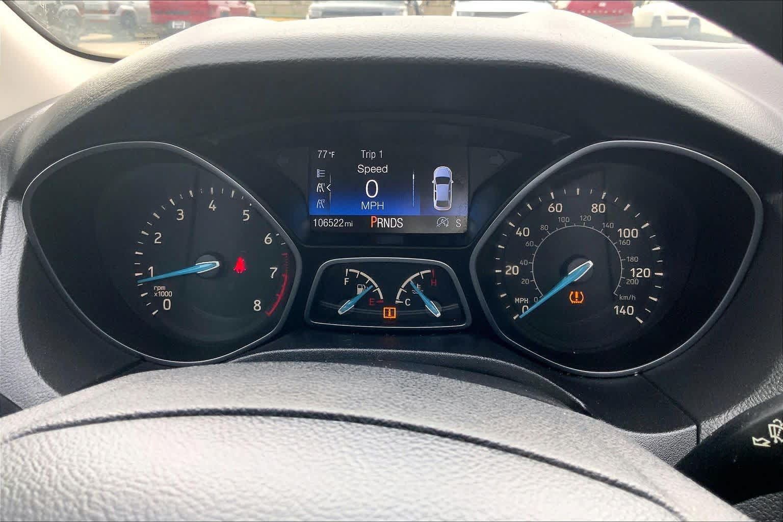Used 2018 Ford Focus SE w/ SE Appearance Package FWD image 26