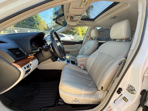 Used 2014 Subaru Outback 2.5i Limited w/ Moonroof Package image 9