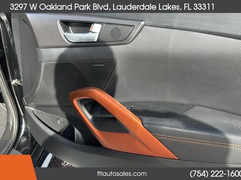 Used 2016 Hyundai Veloster Turbo w/ Option Group 04 FWD image 30
