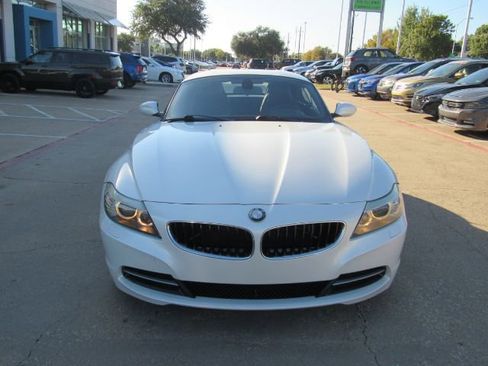 Used 2013 BMW Z4 sDrive28i image 3
