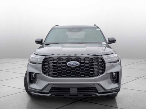 New 2026 Ford Explorer ST-Line w/ ST-Line Street Pack image 2