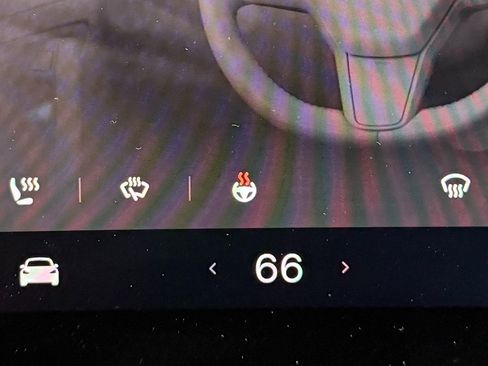 Used 2022 Tesla Model Y Performance image 19