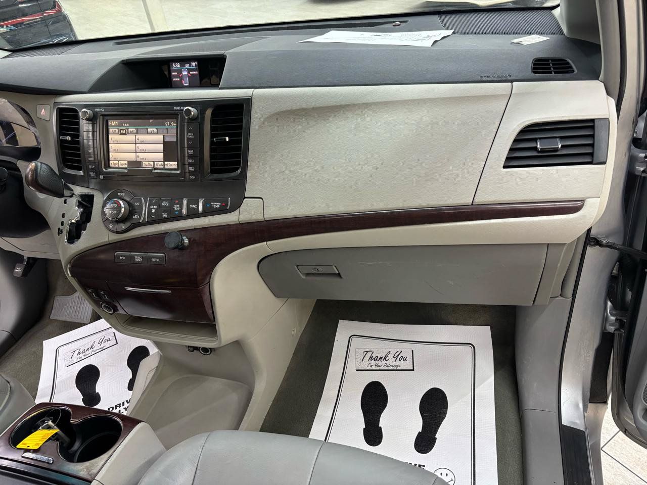 Used 2012 Toyota Sienna XLE w/ XLE Navigation Pkg FWD image 19