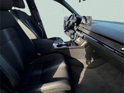Used 2025 Honda Civic Sport image 29
