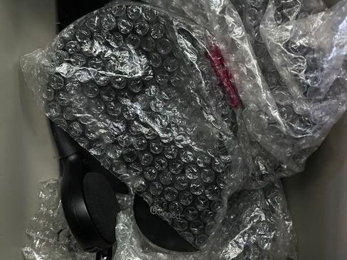 Used 2015 Chrysler Town & Country Touring image 23