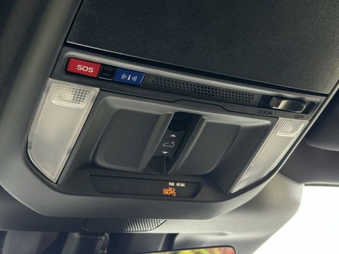 Used 2025 Subaru Forester Touring image 33