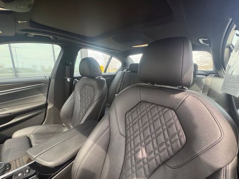 Certified 2023 BMW 530i xDrive w/ Premium Package AWD/4WD image 17