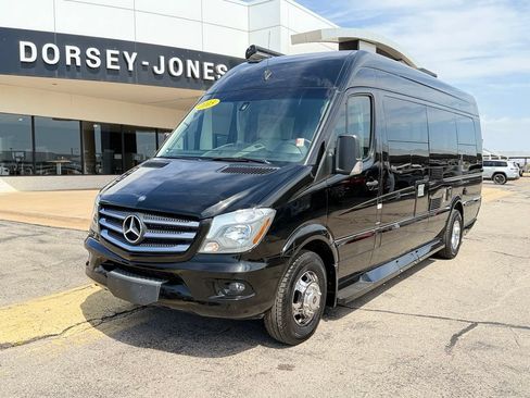 Used 2015 Mercedes-Benz Sprinter 3500 image 1