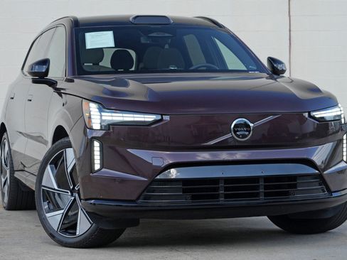 Used 2025 Volvo EX90 Ultra AWD/4WD image 4