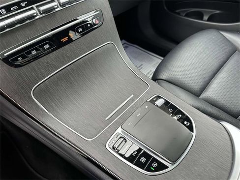 Certified 2021 Mercedes-Benz GLC 300 4MATIC image 31