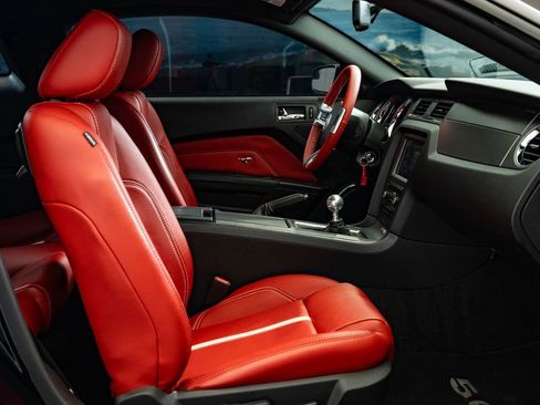 Used 2012 Ford Mustang GT Premium w/ Electronics Pkg RWD image 23