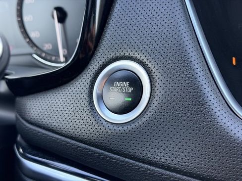 Used 2023 Cadillac XT5 Premium Luxury image 12