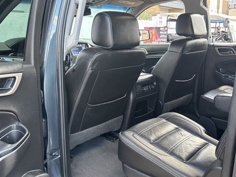 Used 2019 GMC Yukon XL Denali image 53