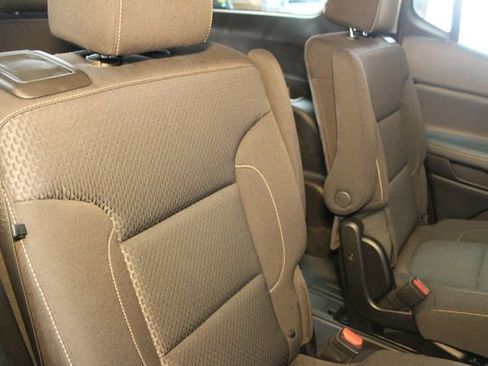 Used 2023 GMC Acadia SLE w/ Trailering Package image 14