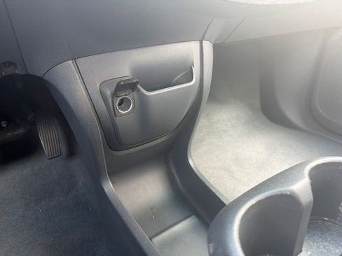 Used 2020 Chevrolet Bolt Premier FWD image 16