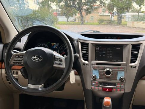 Used 2014 Subaru Outback 2.5i Limited AWD/4WD image 14