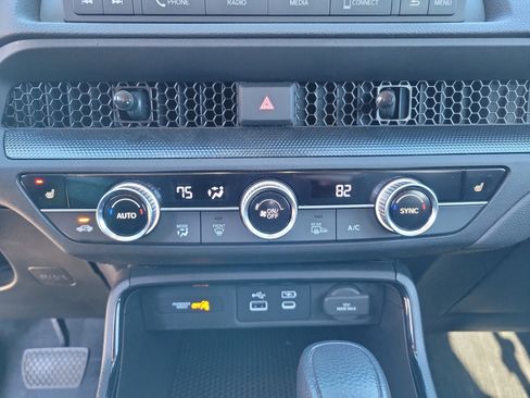 Used 2024 Honda CR-V EX image 10